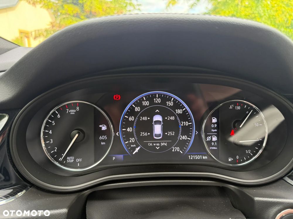 Opel Insignia CT 1.5 T Exclusive S&S - 29