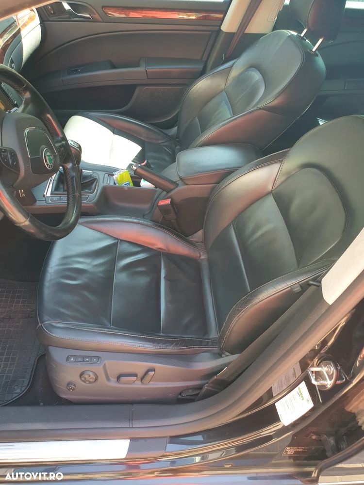 Skoda Superb 2.0 TDI Exclusive - 8
