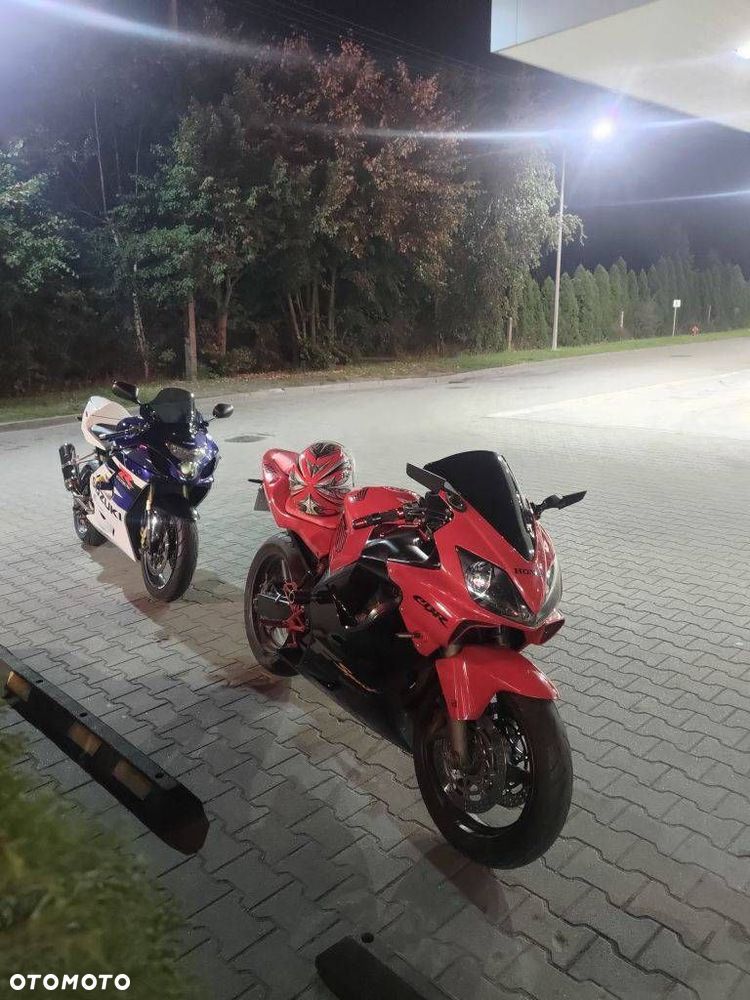 Honda CBR - 7