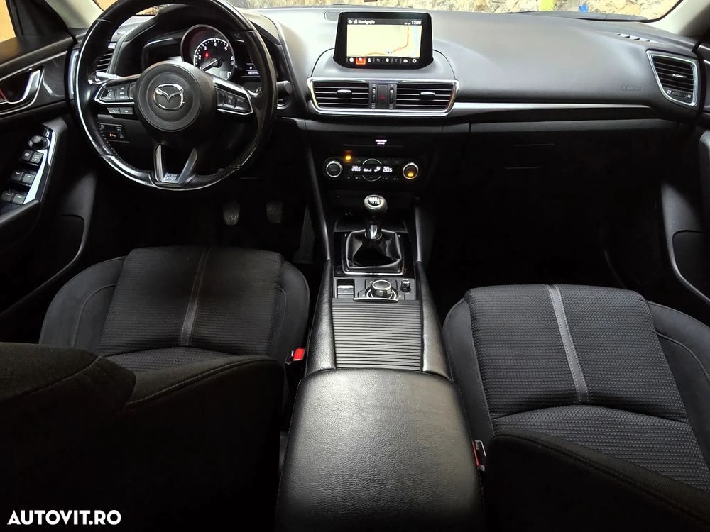 Mazda 3 - 6