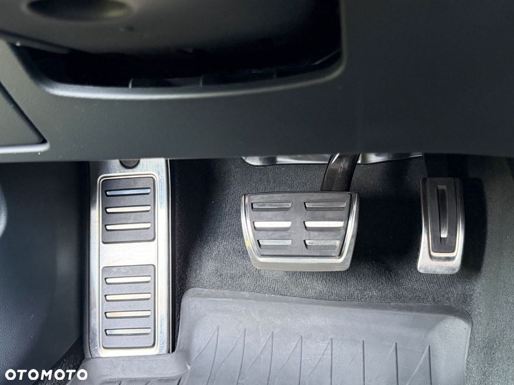 Audi A6 Avant 40 TDI mHEV Sport S tronic - 12