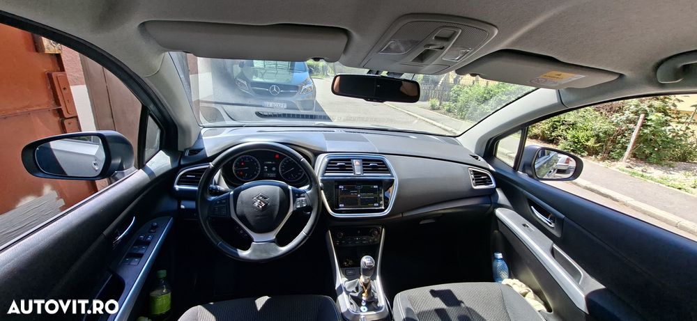 Suzuki S-Cross - 4