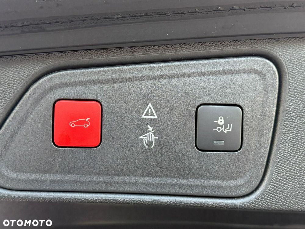 Peugeot 3008 BlueHDi 130 Stop & Start EAT8 Allure - 39