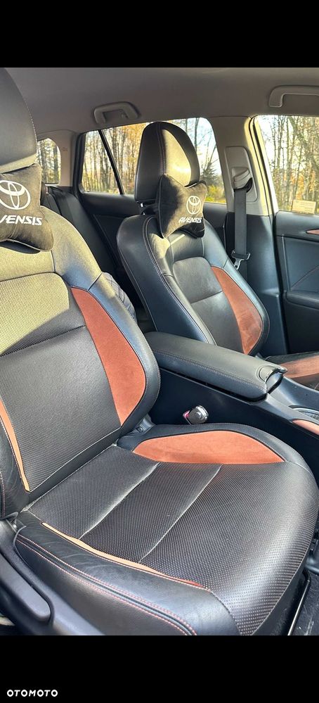 Toyota Avensis - 8