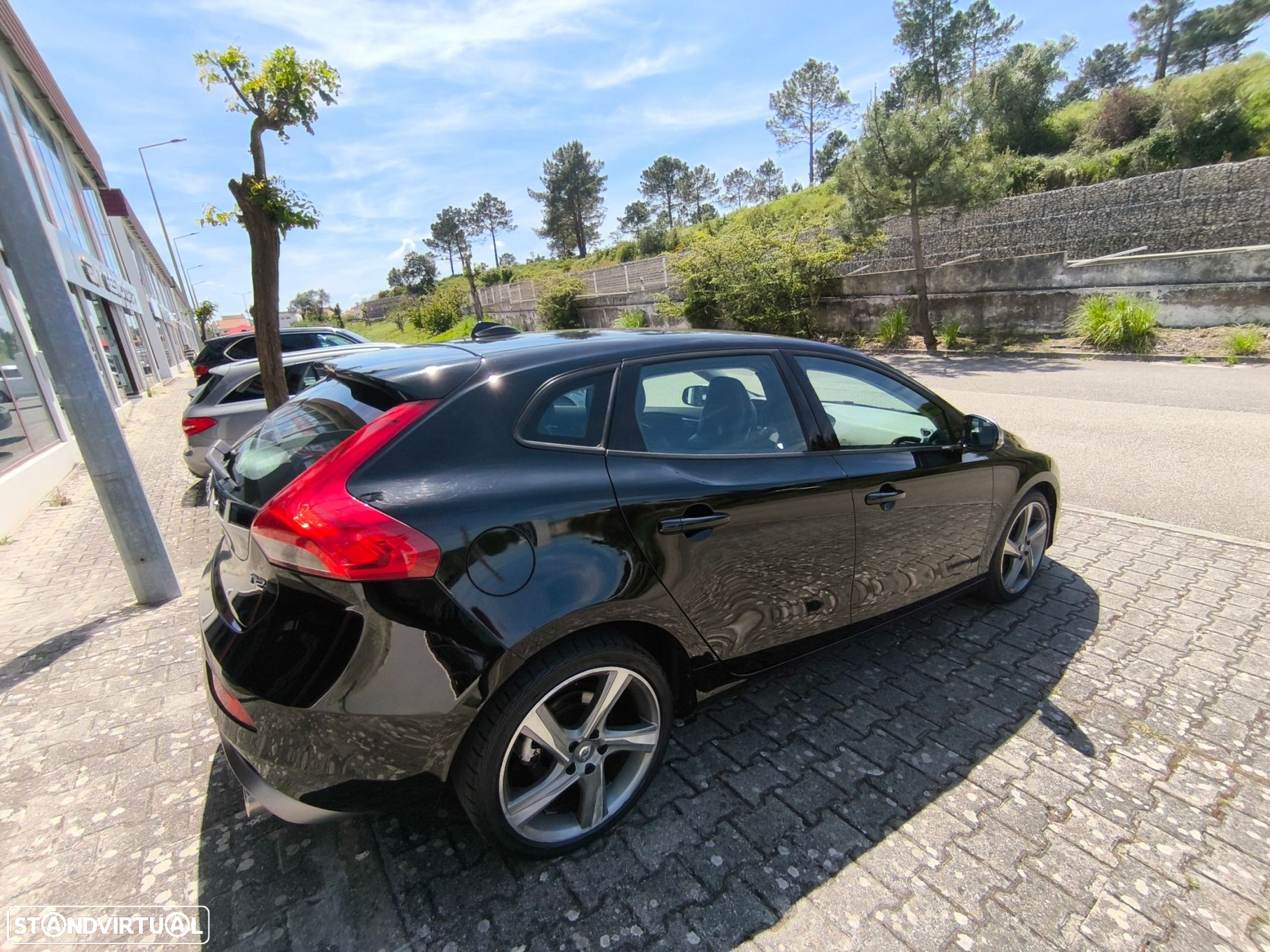 Volvo V40 2.0 D2 R-Design - 3