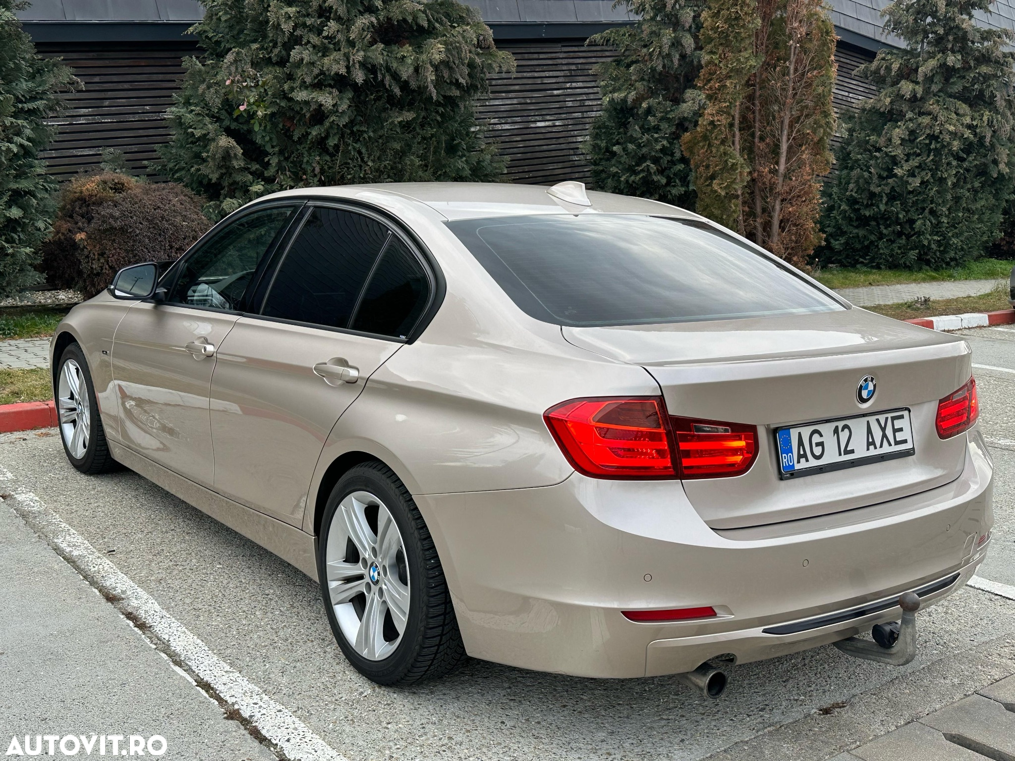 BMW Seria 3 320d Touring Sport Line - 3