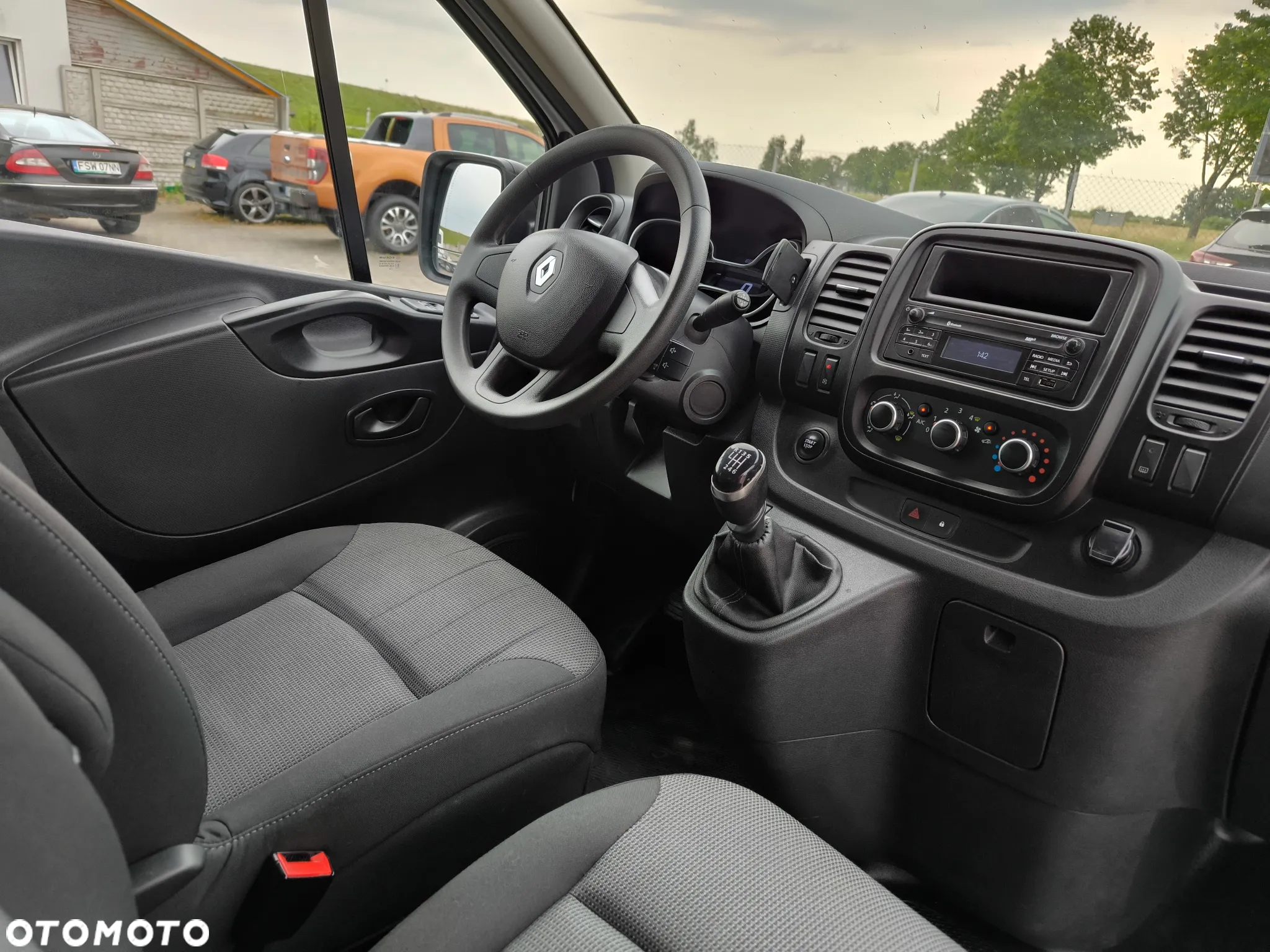 Renault Trafic - 11