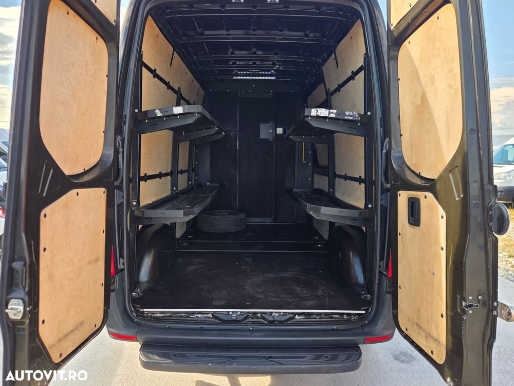 Mercedes-Benz Sprinter L3H2 - 11