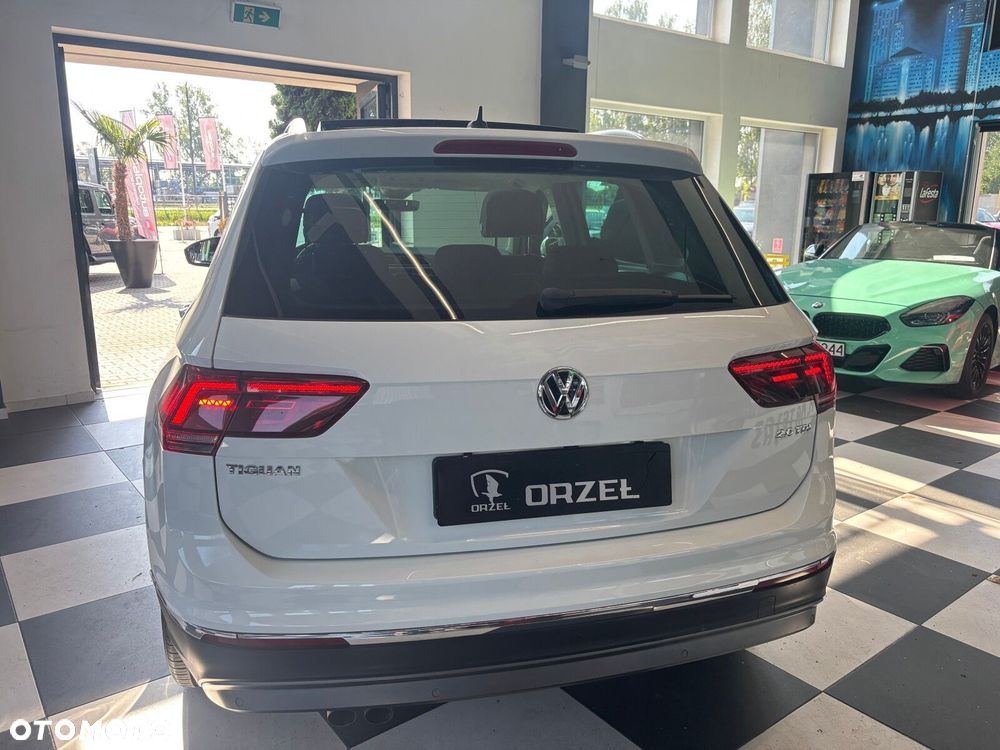 Volkswagen Tiguan - 5