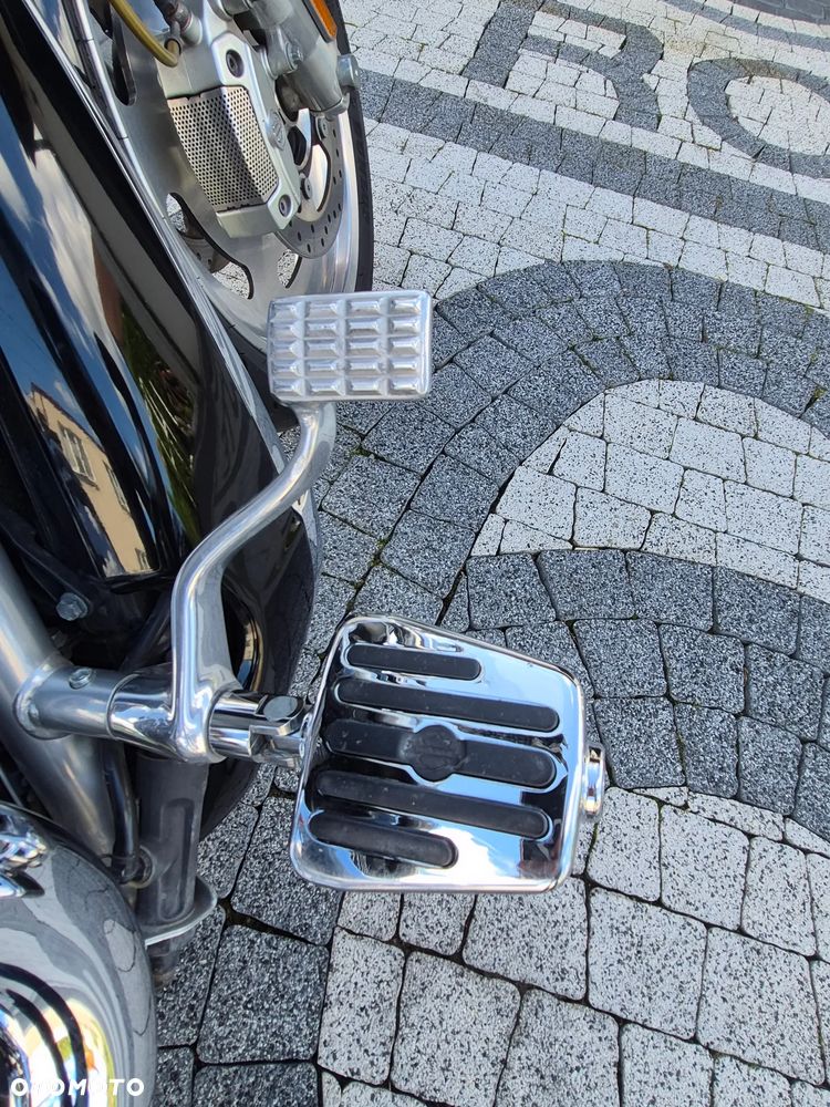 Harley-Davidson V-Rod Street Rod - 10