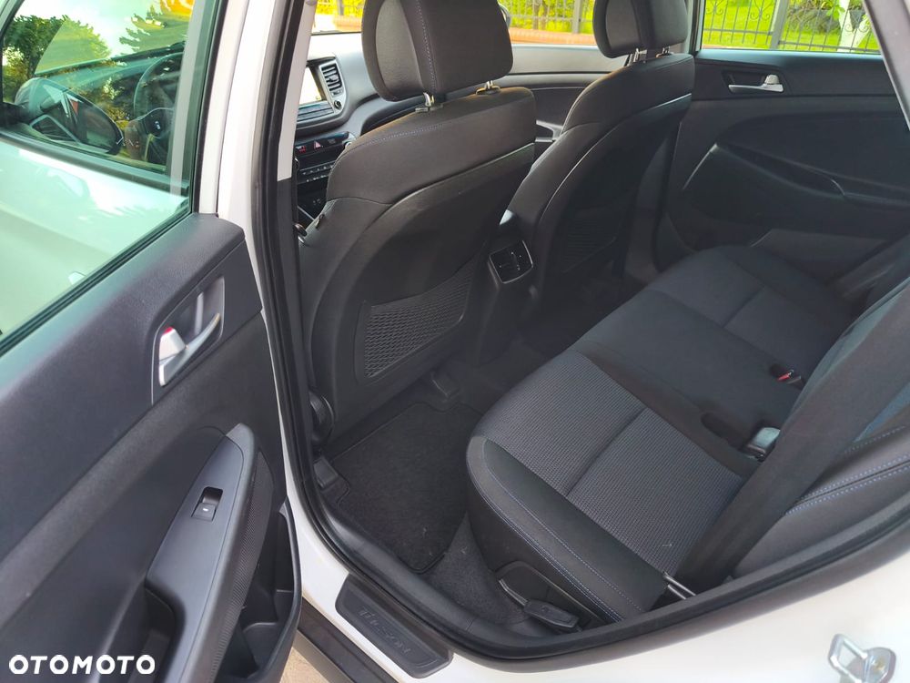 Hyundai Tucson 1.6 GDi 2WD Select - 16