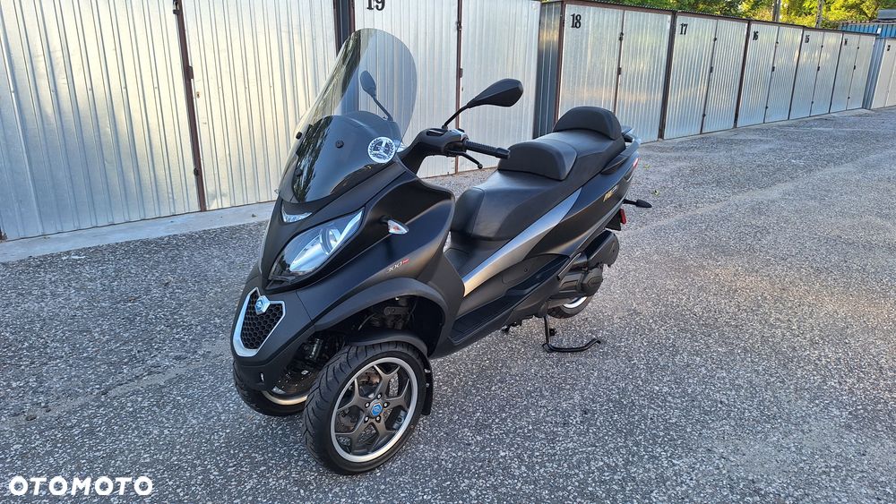 Piaggio MP-3 - 1