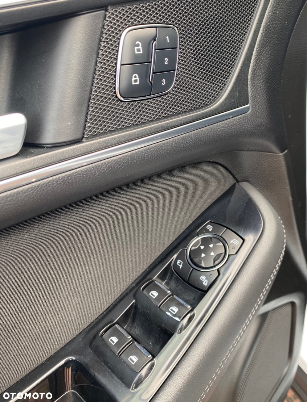 Ford S-Max 2.0 EcoBlue Titanium - 15