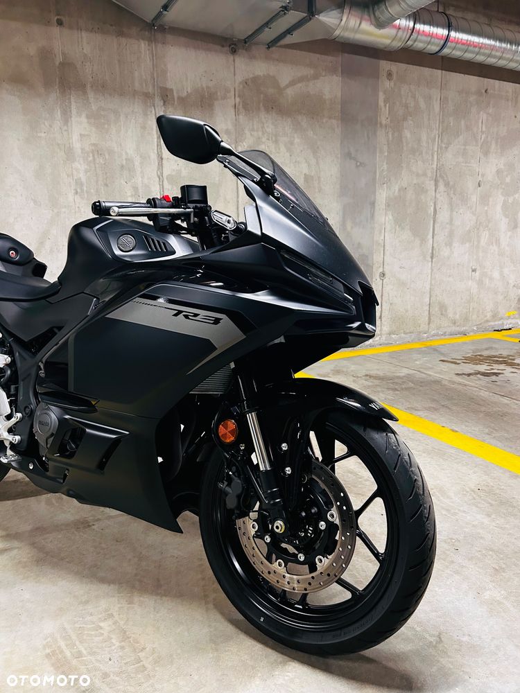 Yamaha R3 - 2