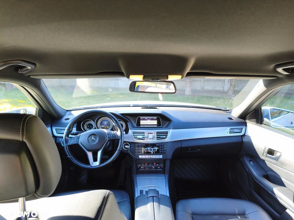 Mercedes-Benz Klasa E 220 CDI DPF BlueEFFICIENCY 7G-TRONIC Elegance - 20