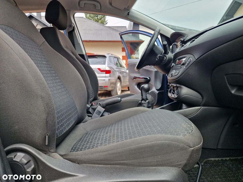 Opel Corsa 1.4 Essentia - 23