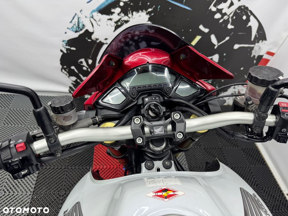 Honda CB - 26