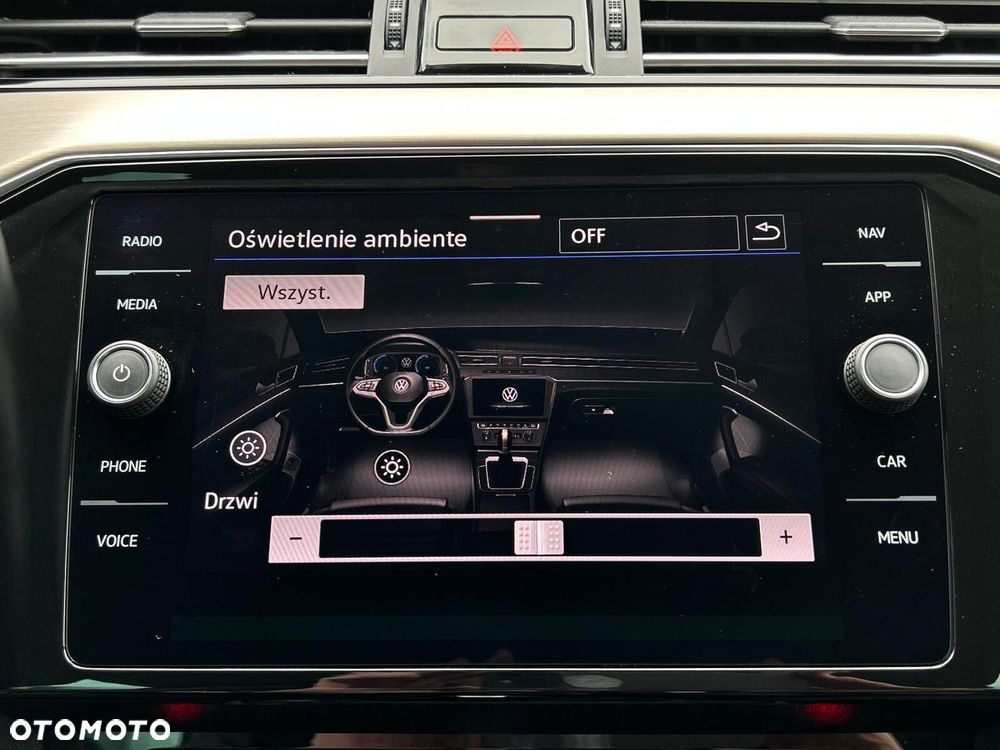 Volkswagen Passat Variant 2.0 TDI EVO Elegance DSG - 34