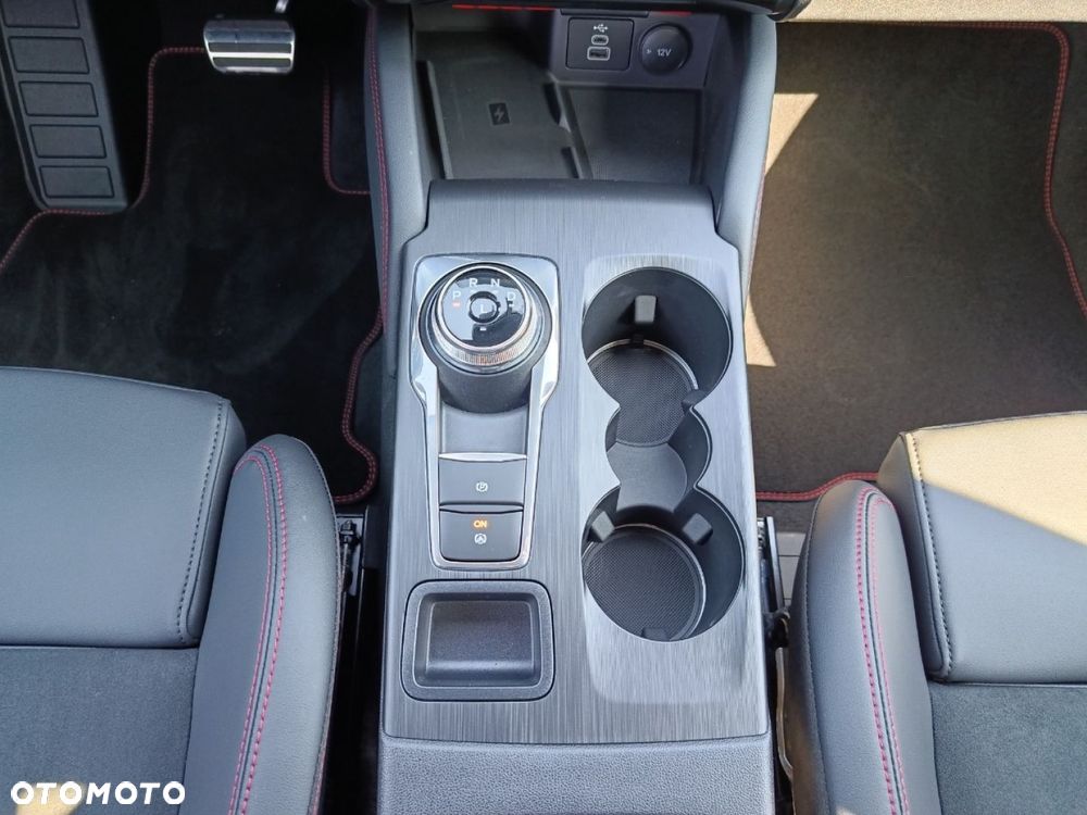 Ford Kuga - 14