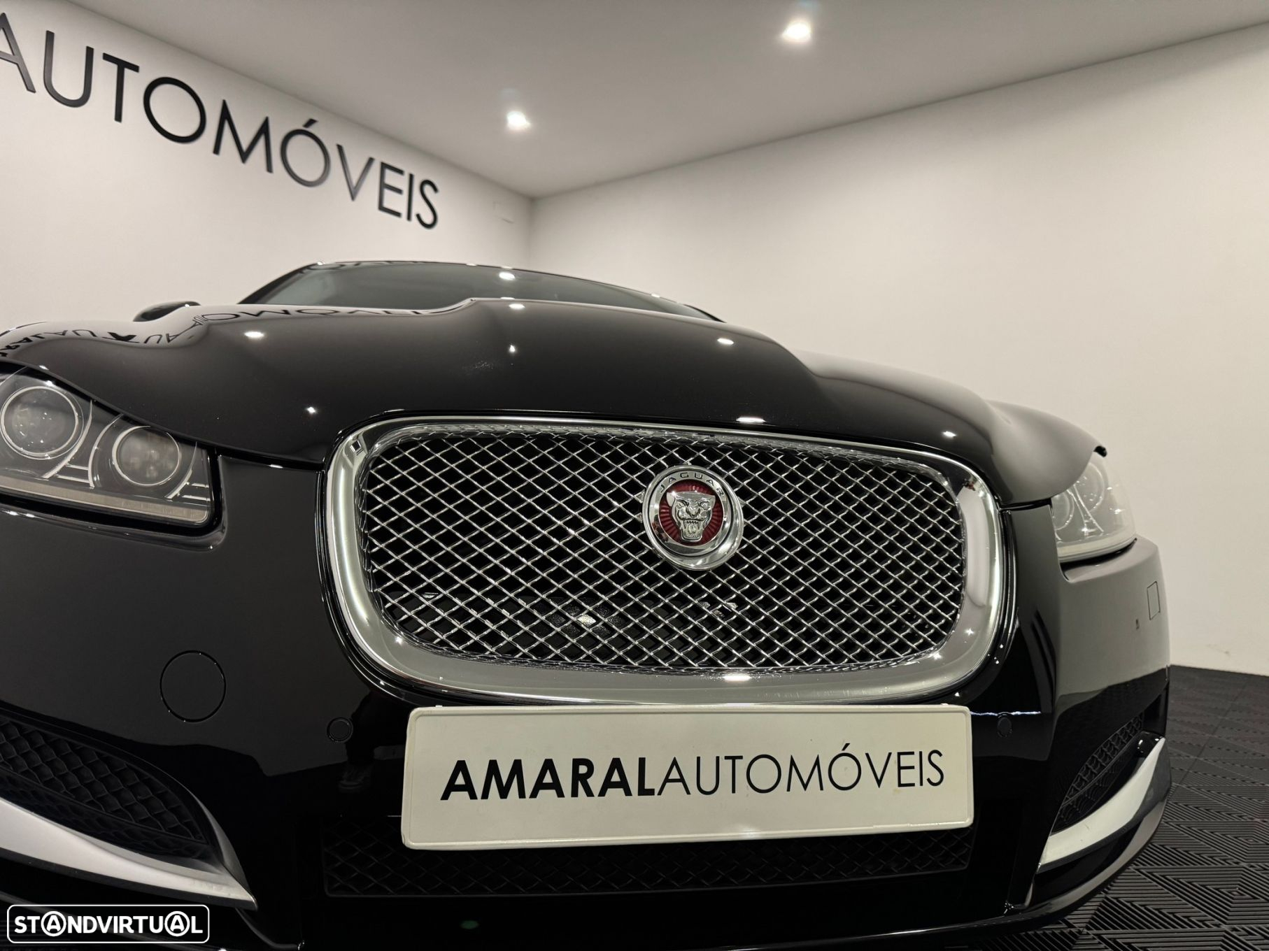 Jaguar XF Sportbrake 2.2 D Premium Luxury - 5