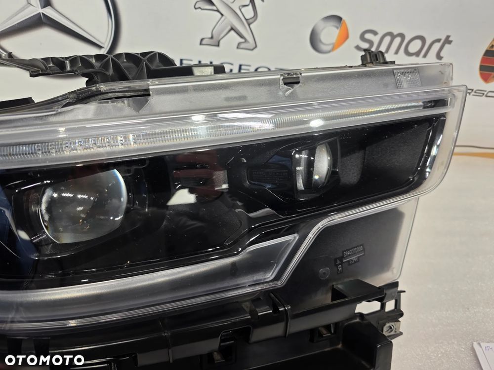 DODGE RAM V 1500 19- BLACK EDITION DYNAMIC IV PRAWA LAMPA PRZEDNIA PRZÓD , NR LE17F6410 / F00HTC705406 / P68477264AA , NR AUKCJI LPP155 - 6