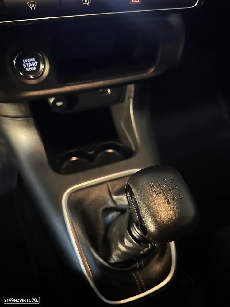 Citroën C3 1.2 PureTech Shine - 19