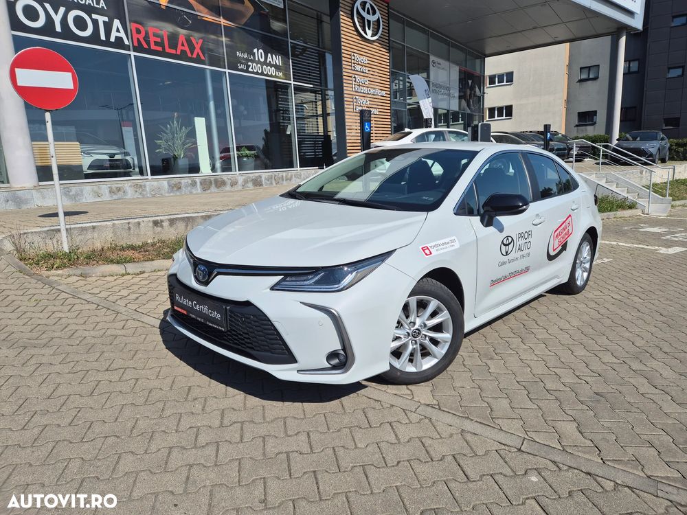 Toyota Corolla 1.8 HSD Business - 2