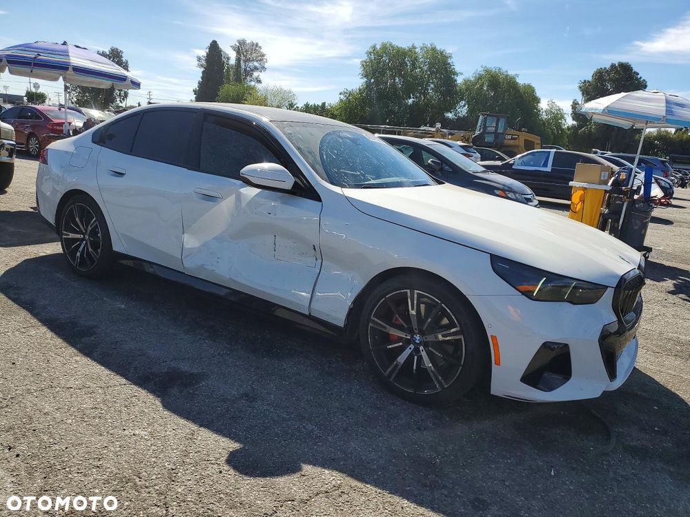 BMW Seria 5 530i M Sport Edition - 4