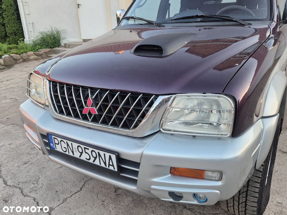 Mitsubishi L200 - 12