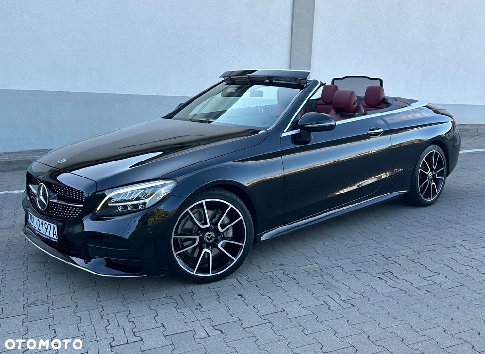 Mercedes-Benz Klasa C 300 9G-TRONIC - 2