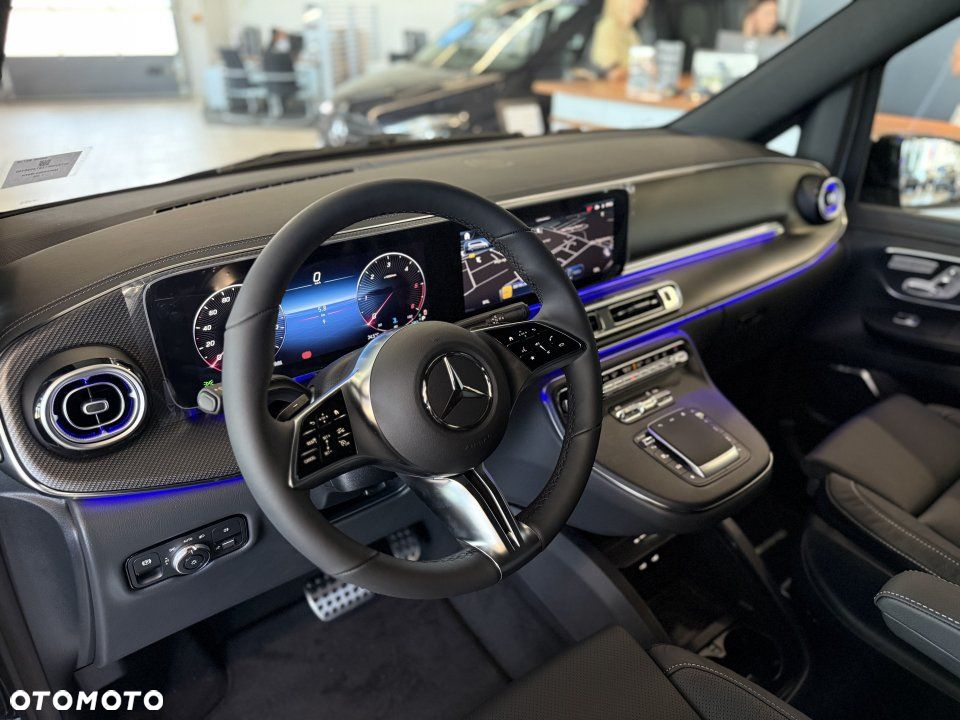 Mercedes-Benz Klasa V - 15