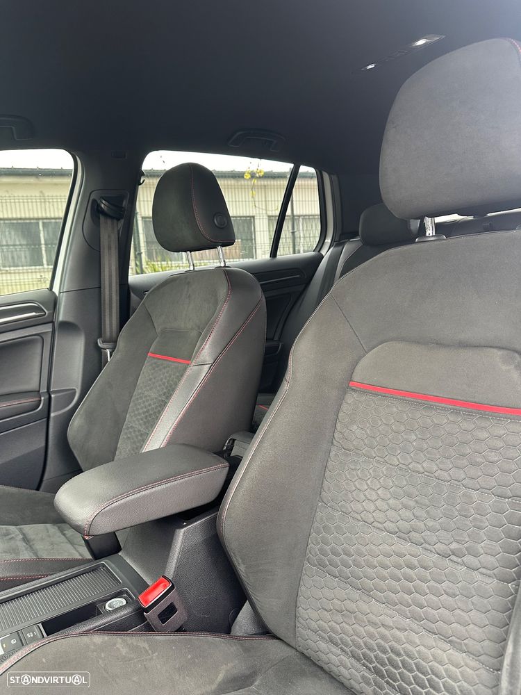 VW Golf 2.0 TSi GTi DSG Performance - 20