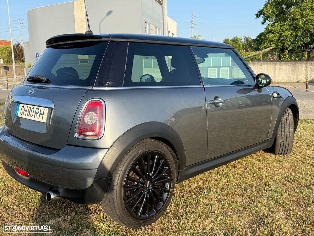 MINI 3 Portas Cooper D - 13