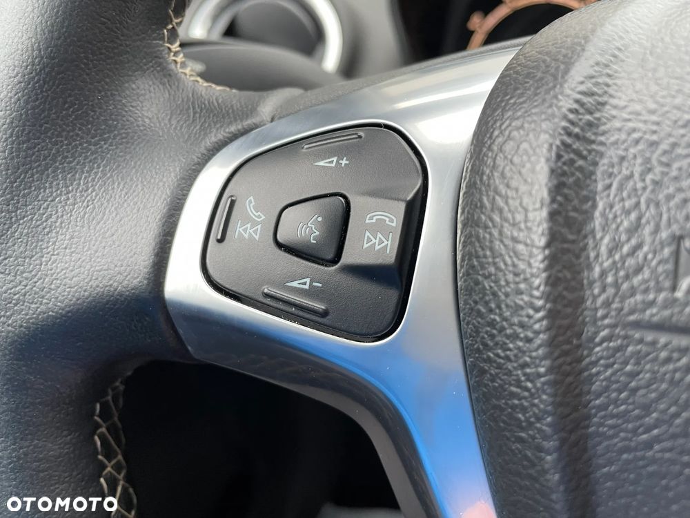 Ford Fiesta 1.0 EcoBoost S&S TITANIUM - 16