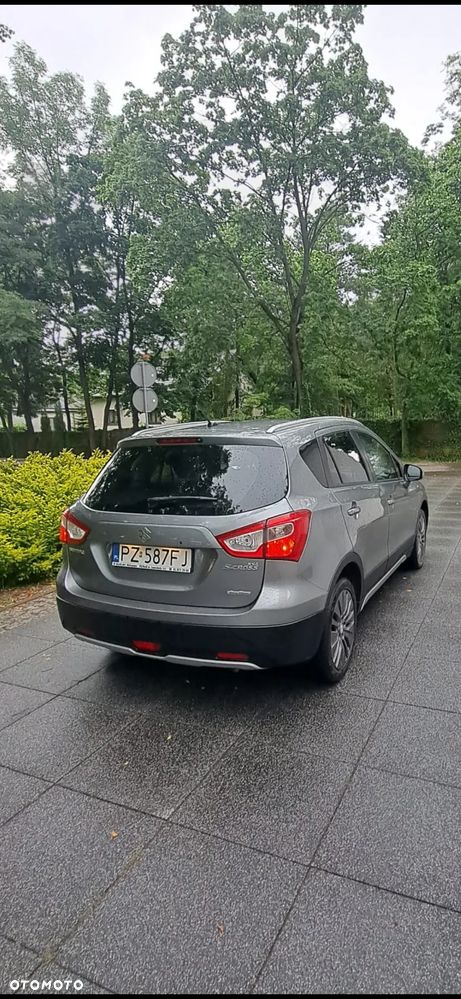 Suzuki SX4 1.6 Comfort Plus - 4