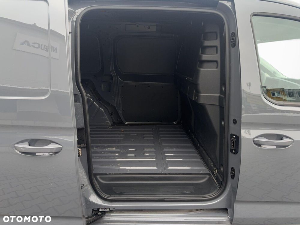 Volkswagen Caddy Cargo Maxi 2.0 TDI 122KM - 22