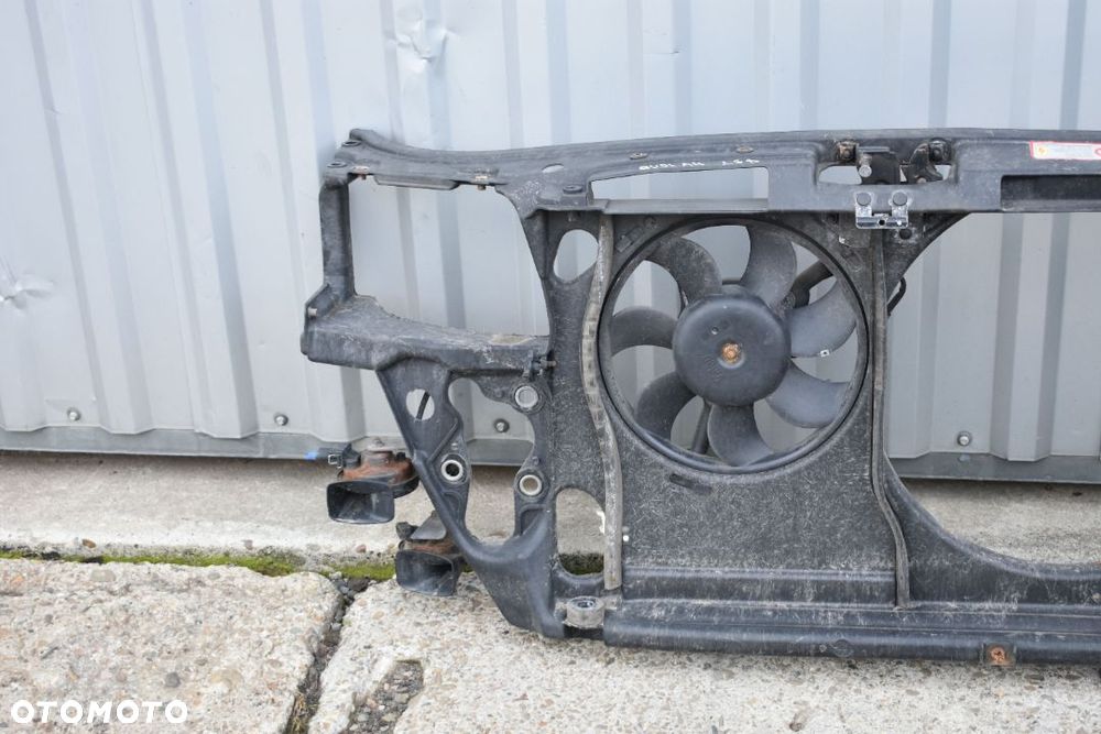PAS PRZEDNI AUDI A4 B5 1.6B - 2