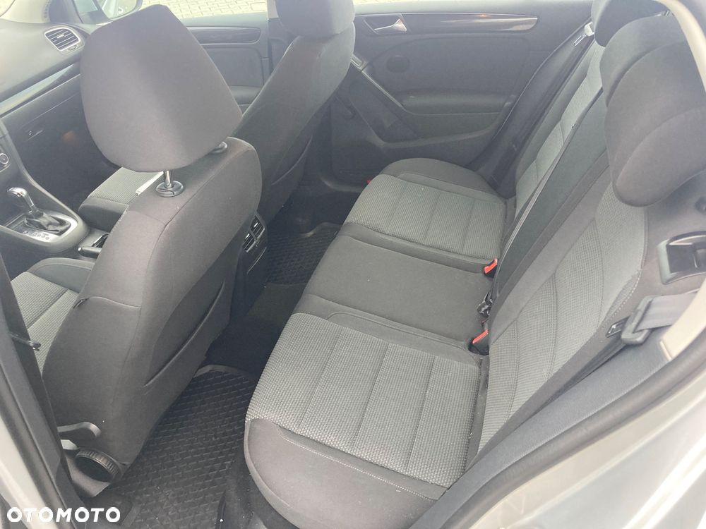 Volkswagen Golf 1.6 TDI DPF BlueMotion Technology DSG Comfortline - 10