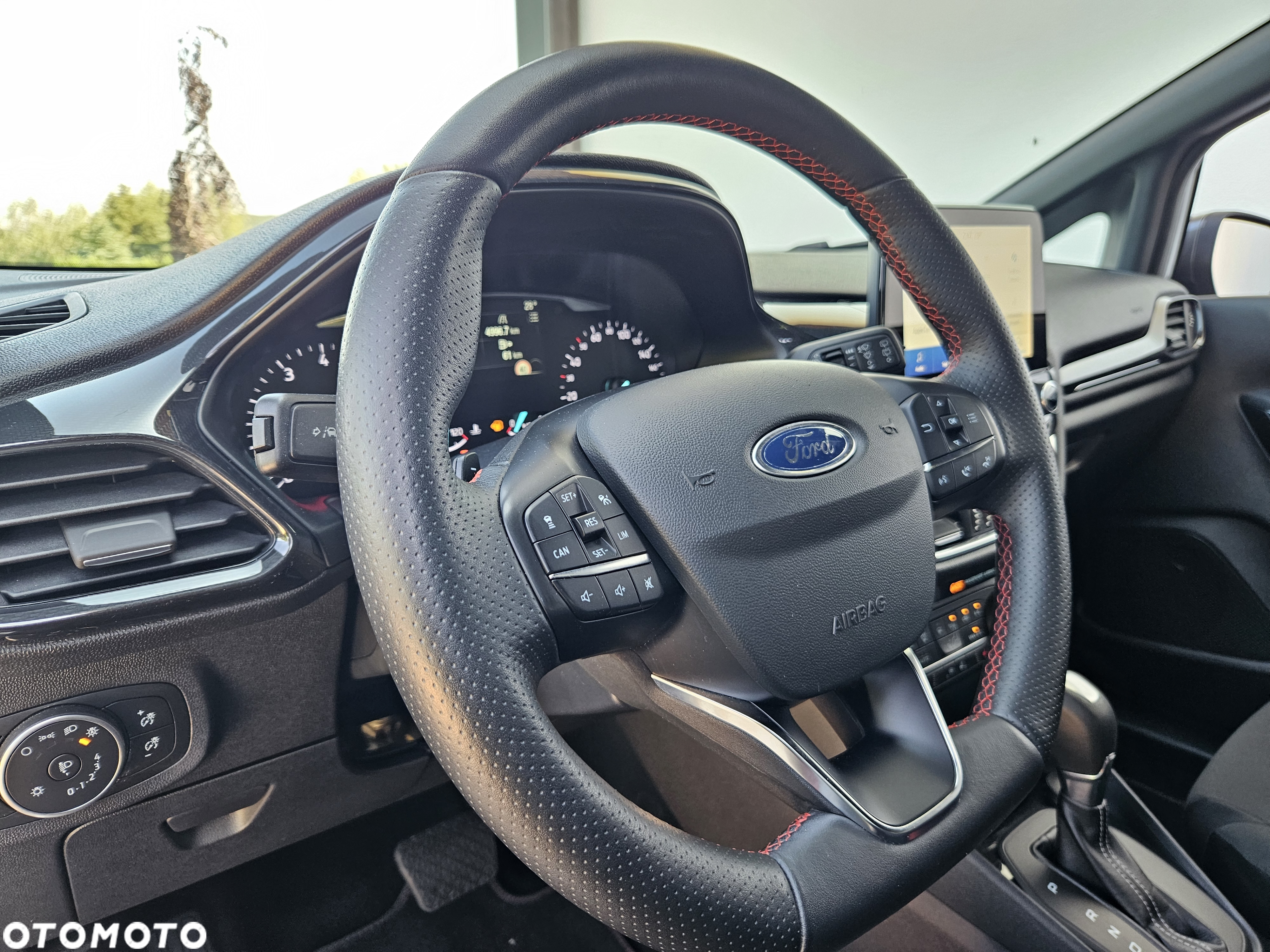 Ford Fiesta - 25