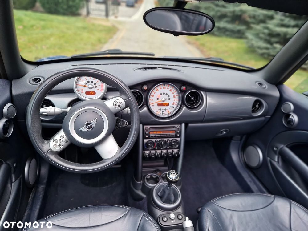 MINI Cooper Seven - 16