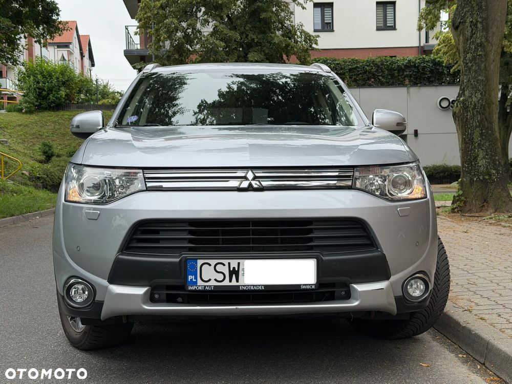 Mitsubishi Outlander 2.0 4WD Plus - 20