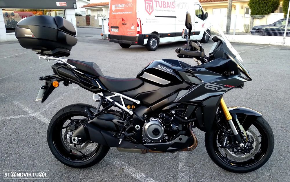 Suzuki GSX SUZUKI GSX-S1000X - 1