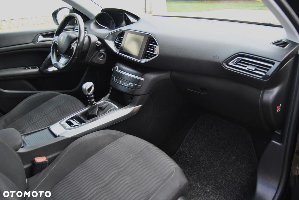 Peugeot 308 HDi FAP 150 Family - 7