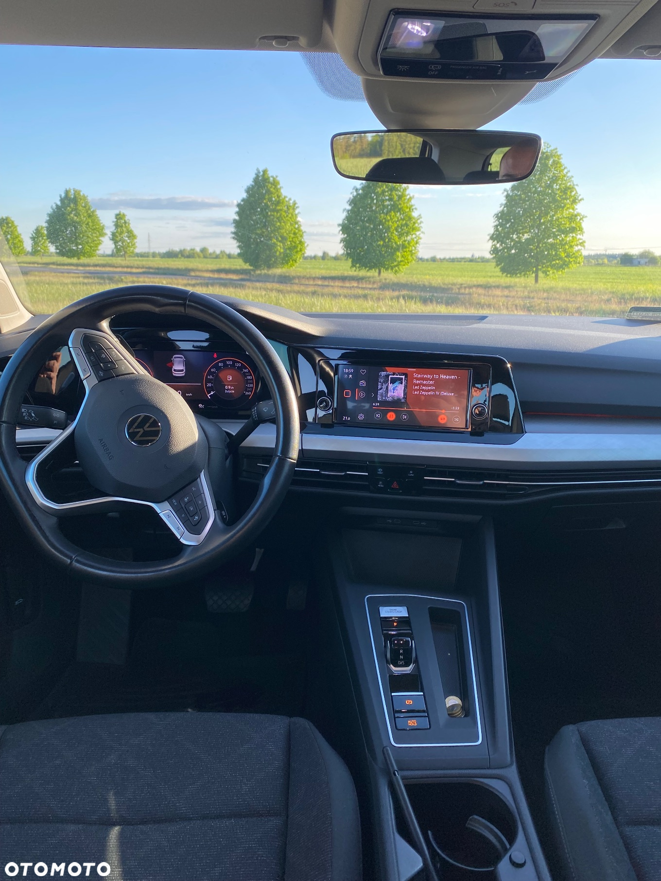 Volkswagen Golf - 13