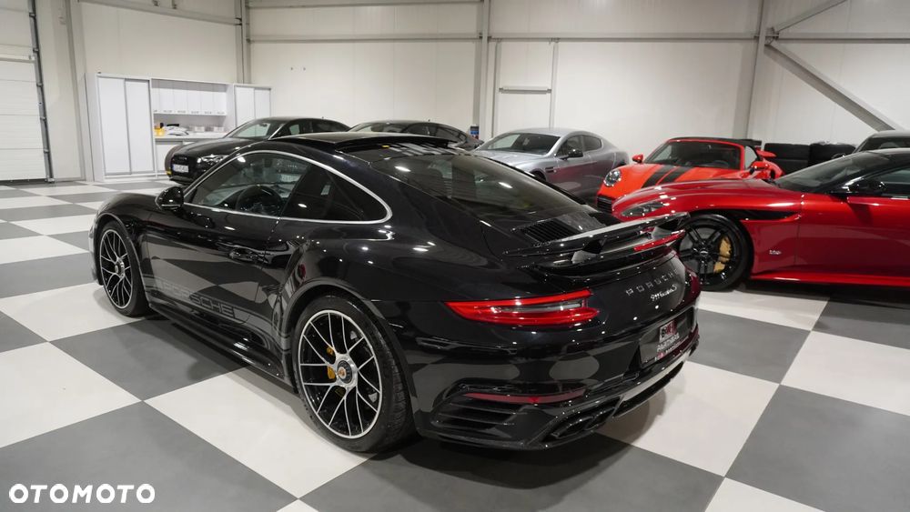 Porsche 911 Turbo S - 13