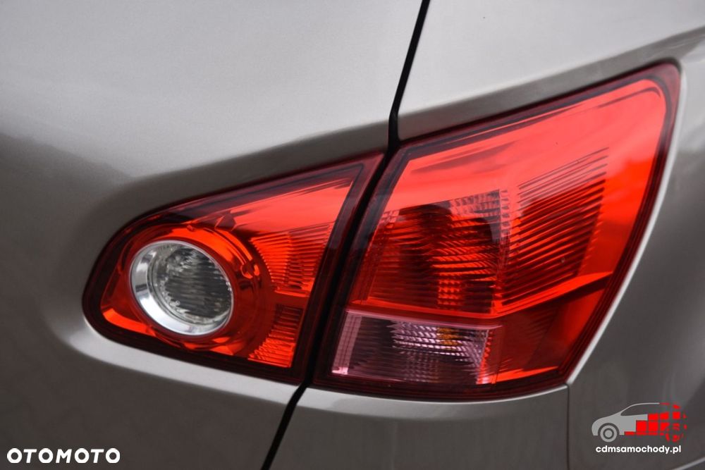 Nissan Qashqai - 12