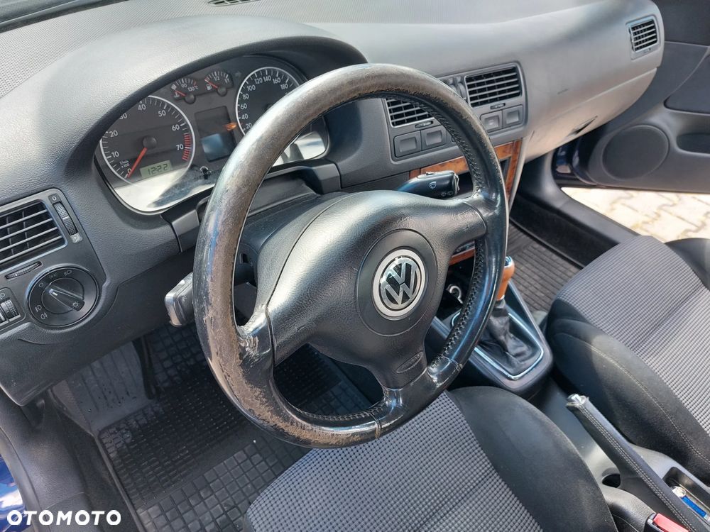Volkswagen Bora Variant 1.6 - 11