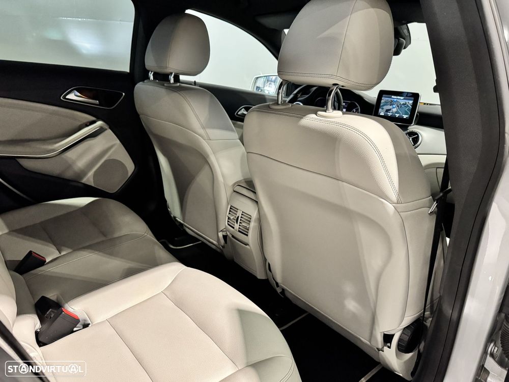 Mercedes-Benz CLA 180 d Shooting Brake Urban - 25
