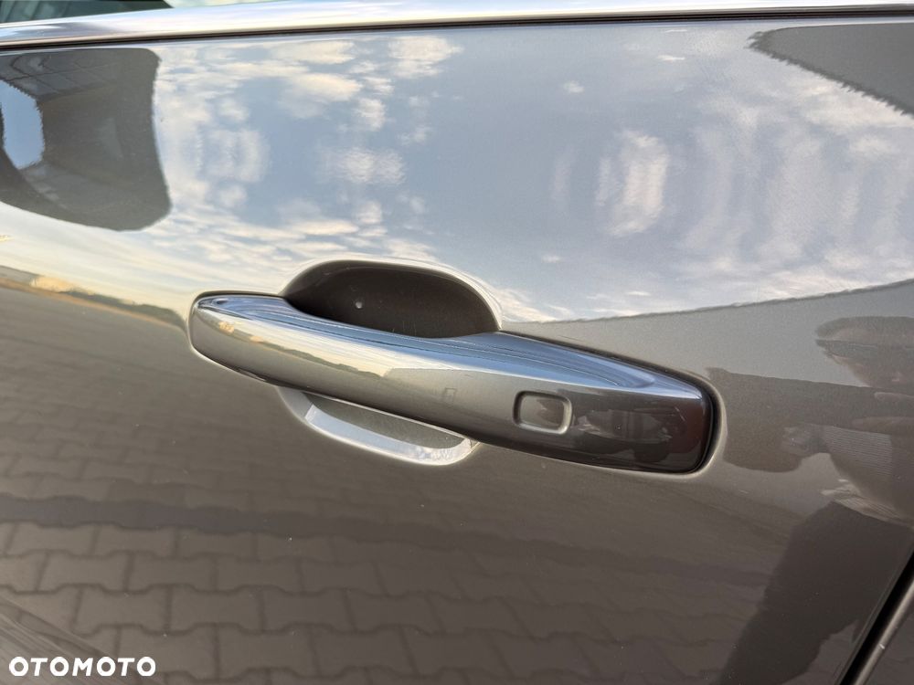 Volvo XC 60 T6 AWD Plug-In Hybrid Inscription - 12