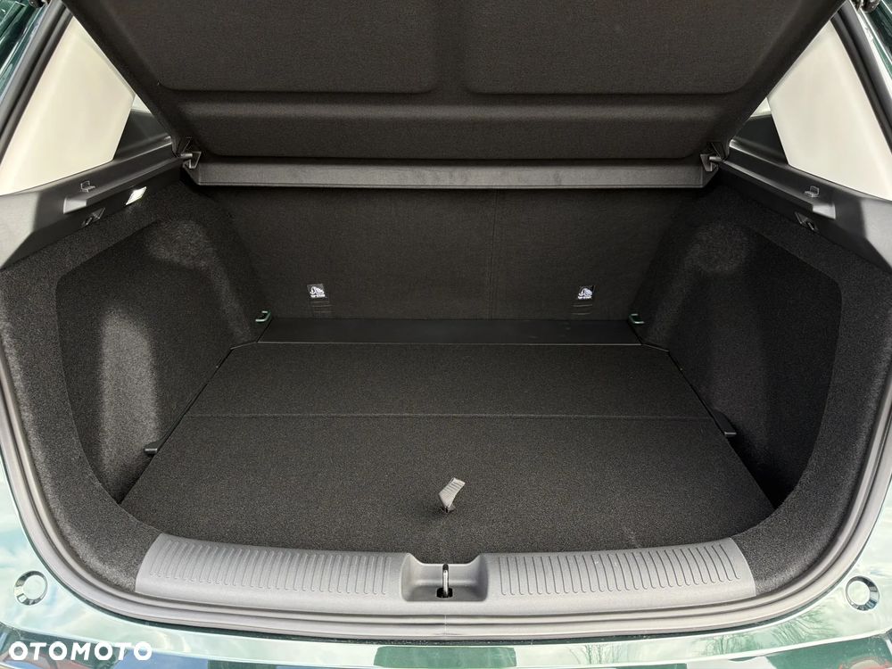 MG ZS Hybrid+ - 17